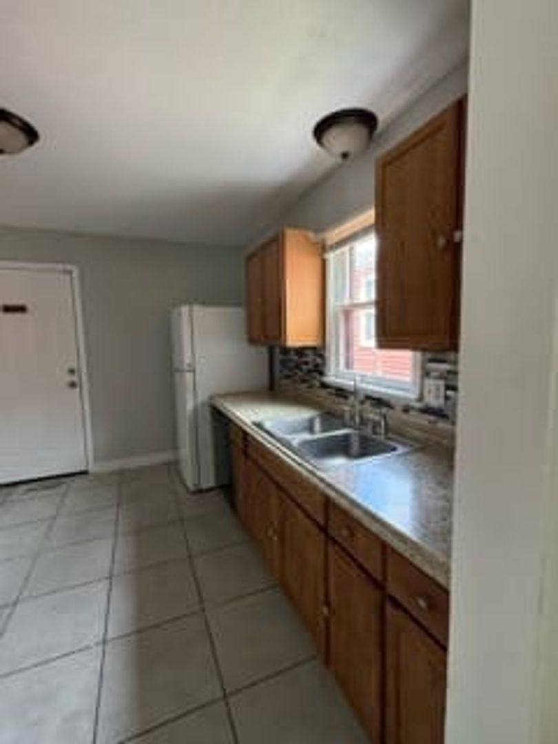 House for rent at 6626 College Ave, Kansas City, MO 64132