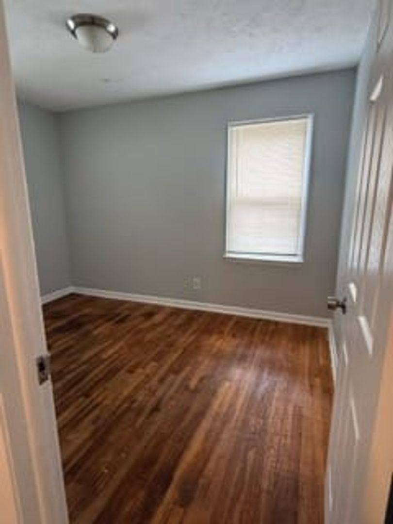 House for rent at 6626 College Ave, Kansas City, MO 64132