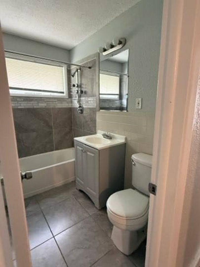 House for rent at 6626 College Ave, Kansas City, MO 64132