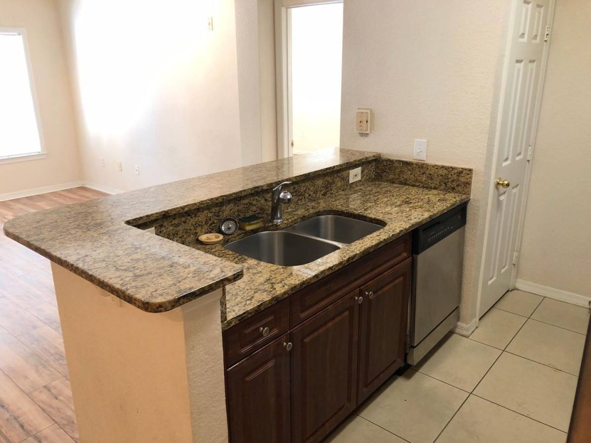 Apartment for rent at 3589 Conroy Rd, Orlando, FL 32839