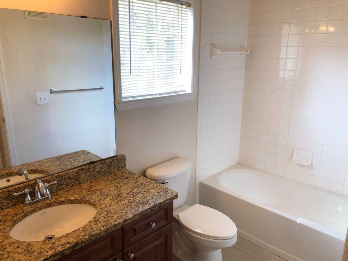 Apartment for rent at 3589 Conroy Rd, Orlando, FL 32839