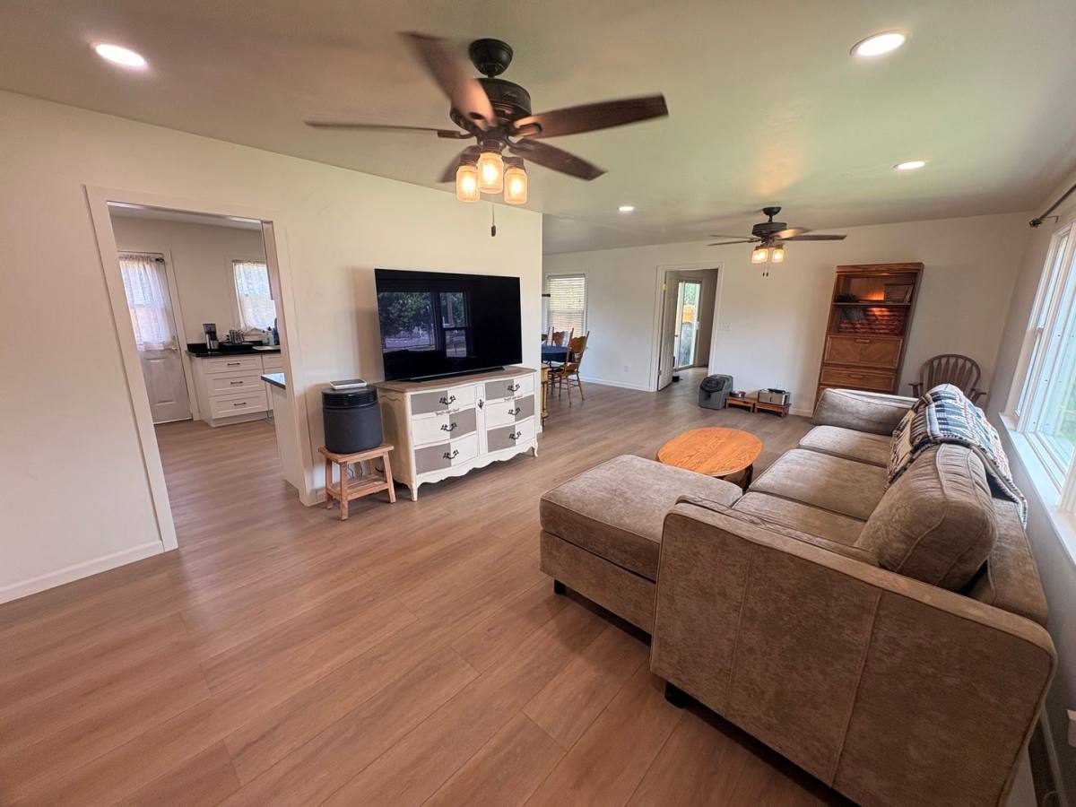 House for rent at 1035 S Woodland St, Visalia, CA 93277