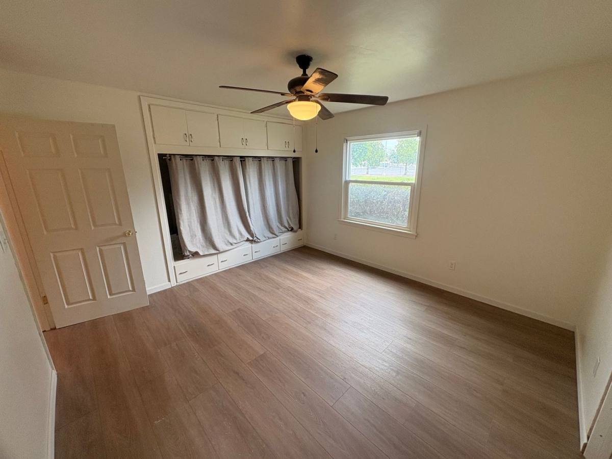 House for rent at 1035 S Woodland St, Visalia, CA 93277