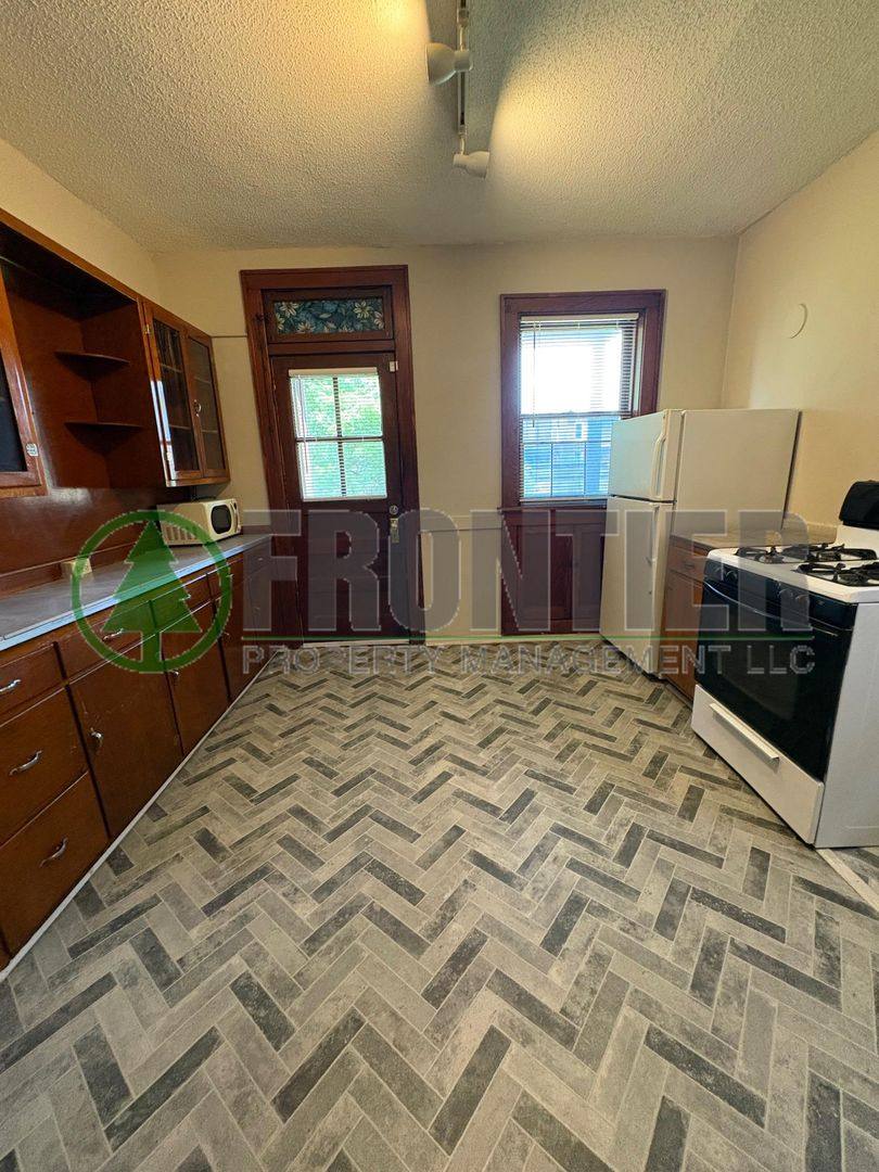 Apartment for rent at 4759-61 Alaska Ave, Saint Louis, MO 63111