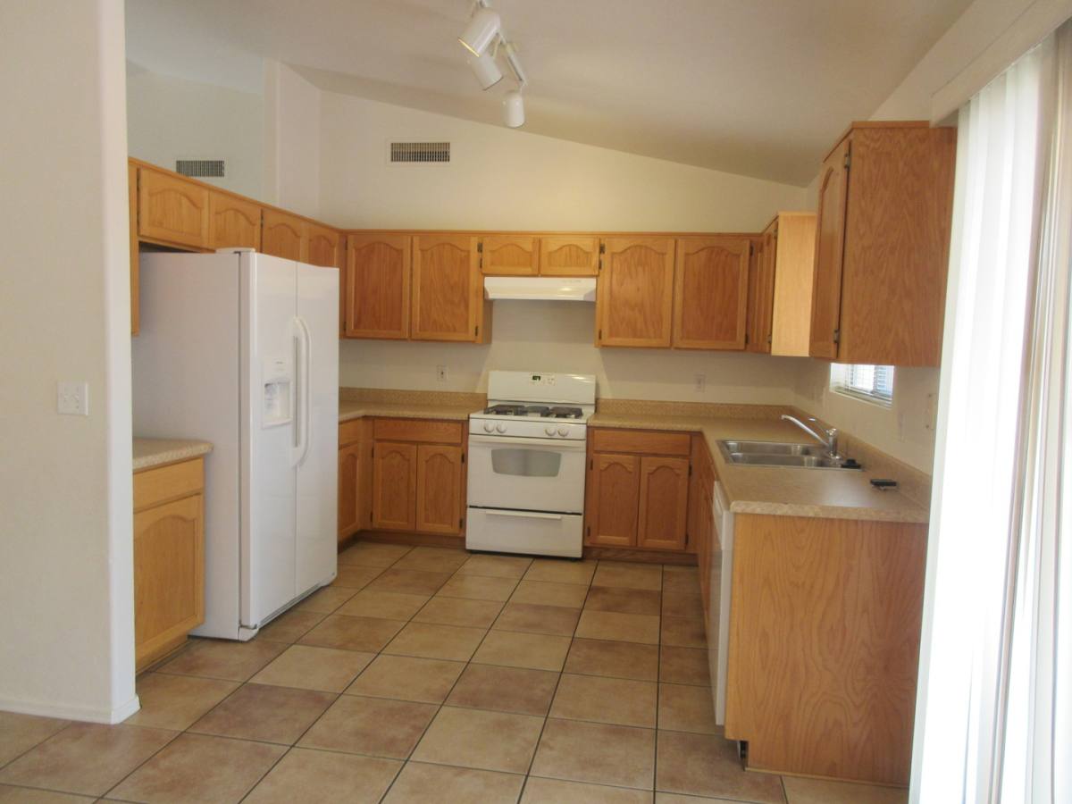 House for rent at 1737 W Corte De Cajamarca, Sahuarita, AZ 85629