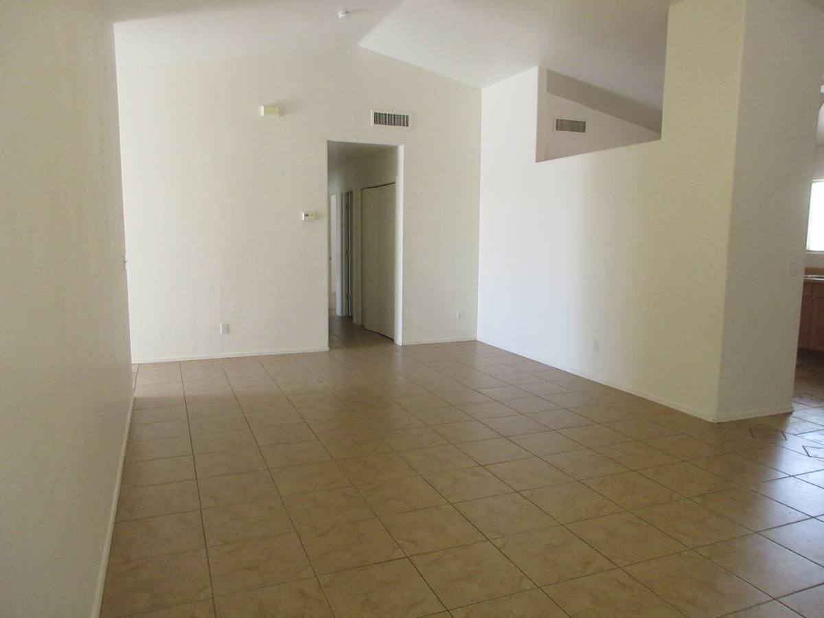 House for rent at 1737 W Corte De Cajamarca, Sahuarita, AZ 85629