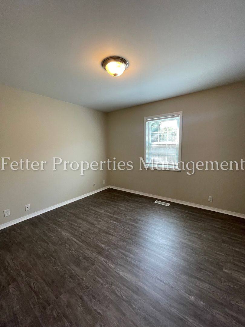 Apartment for rent at 3404 Marion Ave, Evansville, IN 47712