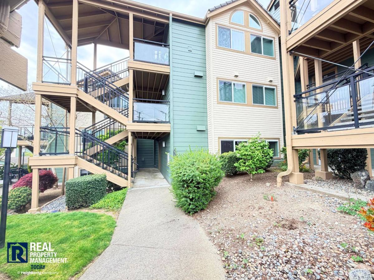 Condo for rent at 3008 N Narrows Dr, Tacoma, WA 98407