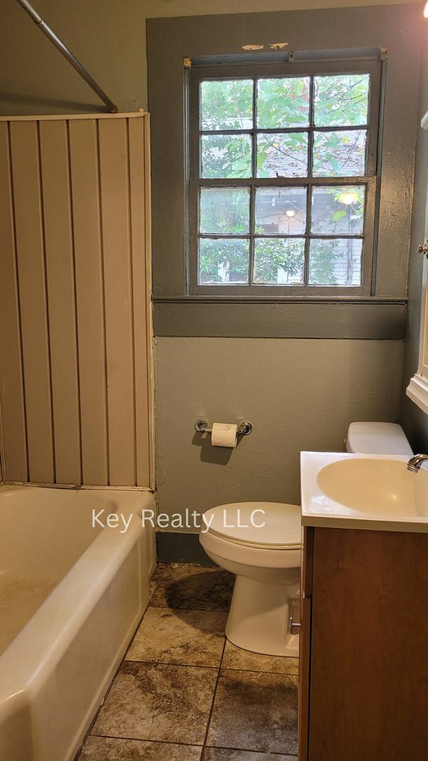 House for rent at 2315 Elliott St, Alexandria, LA 71301