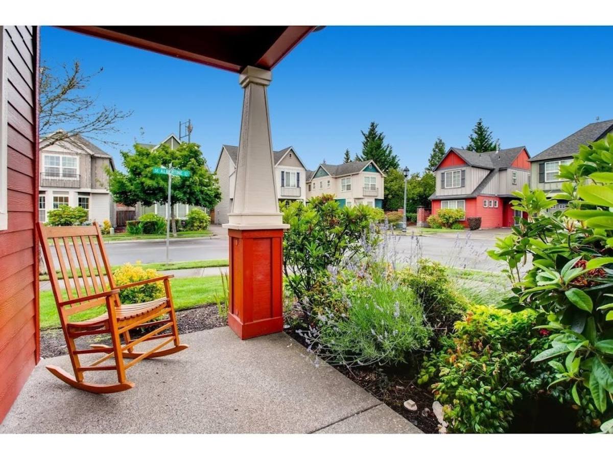 House for rent at 903 SE Elina Ave, Hillsboro, OR 97123