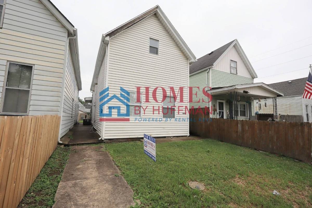 Apartment for rent at 309 E Virginia St, Evansville, IN 47711