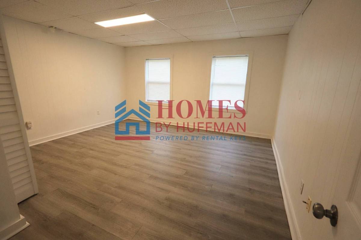 Apartment for rent at 309 E Virginia St, Evansville, IN 47711