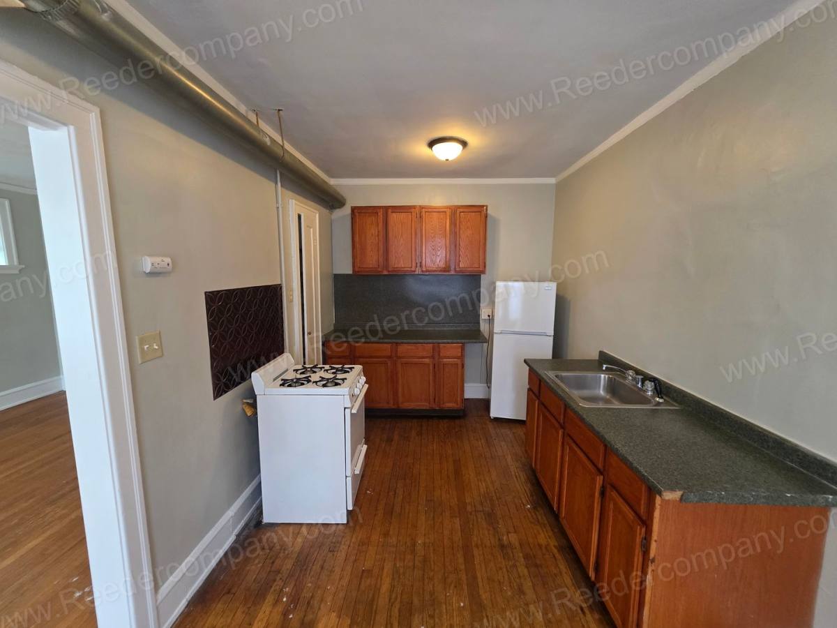 Apartment for rent at 51-53 Elizabeth St, Hammond, IN 46320