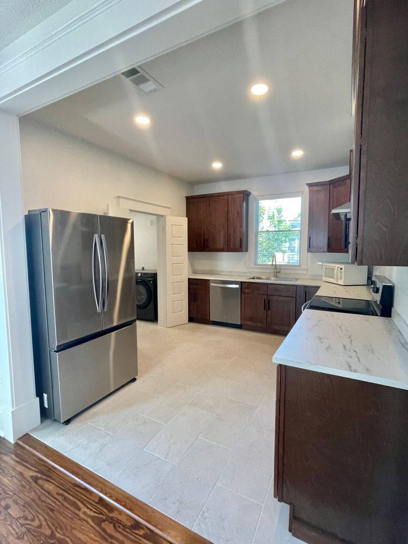 House for rent at 537 Maupas Ave #3, Savannah, GA 31401