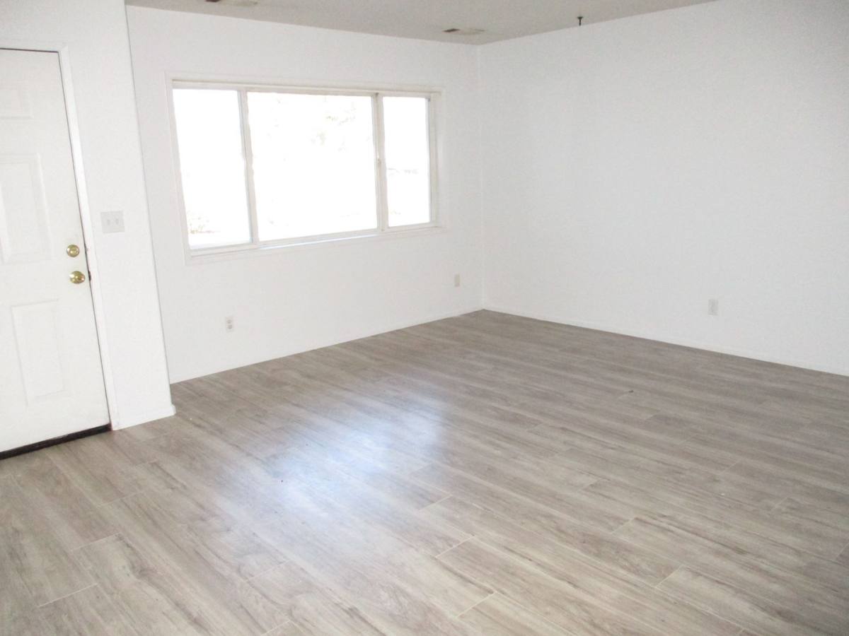 Apartment for rent at 1885, 1887, 1889, 1891 Medart Lane, Grants Pass, OR 97527