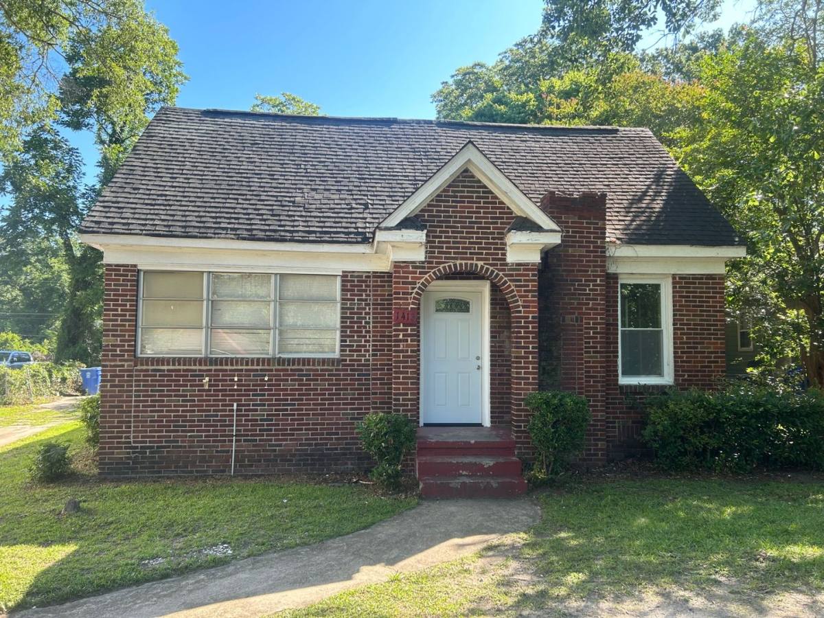 House for rent at 1413 Hyatt Ave, Columbia, SC 29203