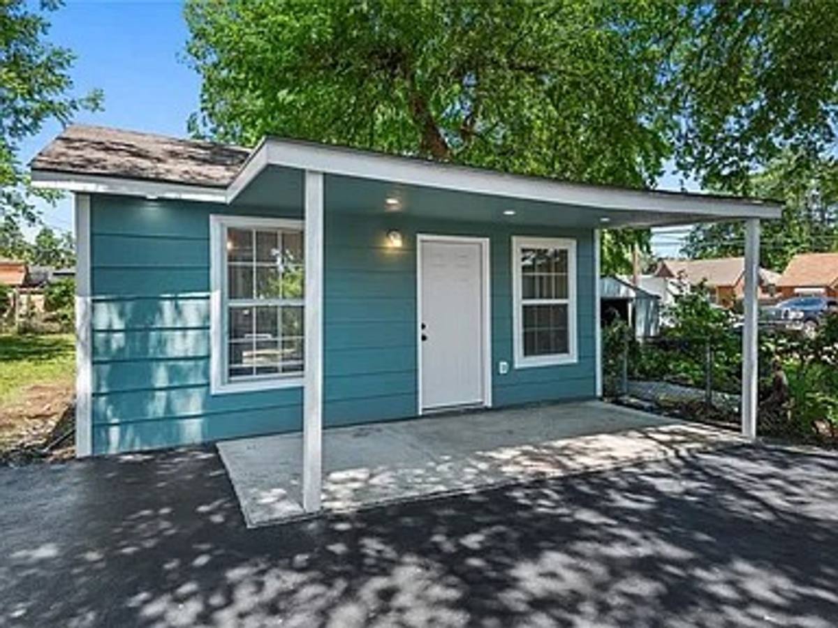 Apartment for rent at 3205 NW 14th St, Oklahoma City, OK 73107
