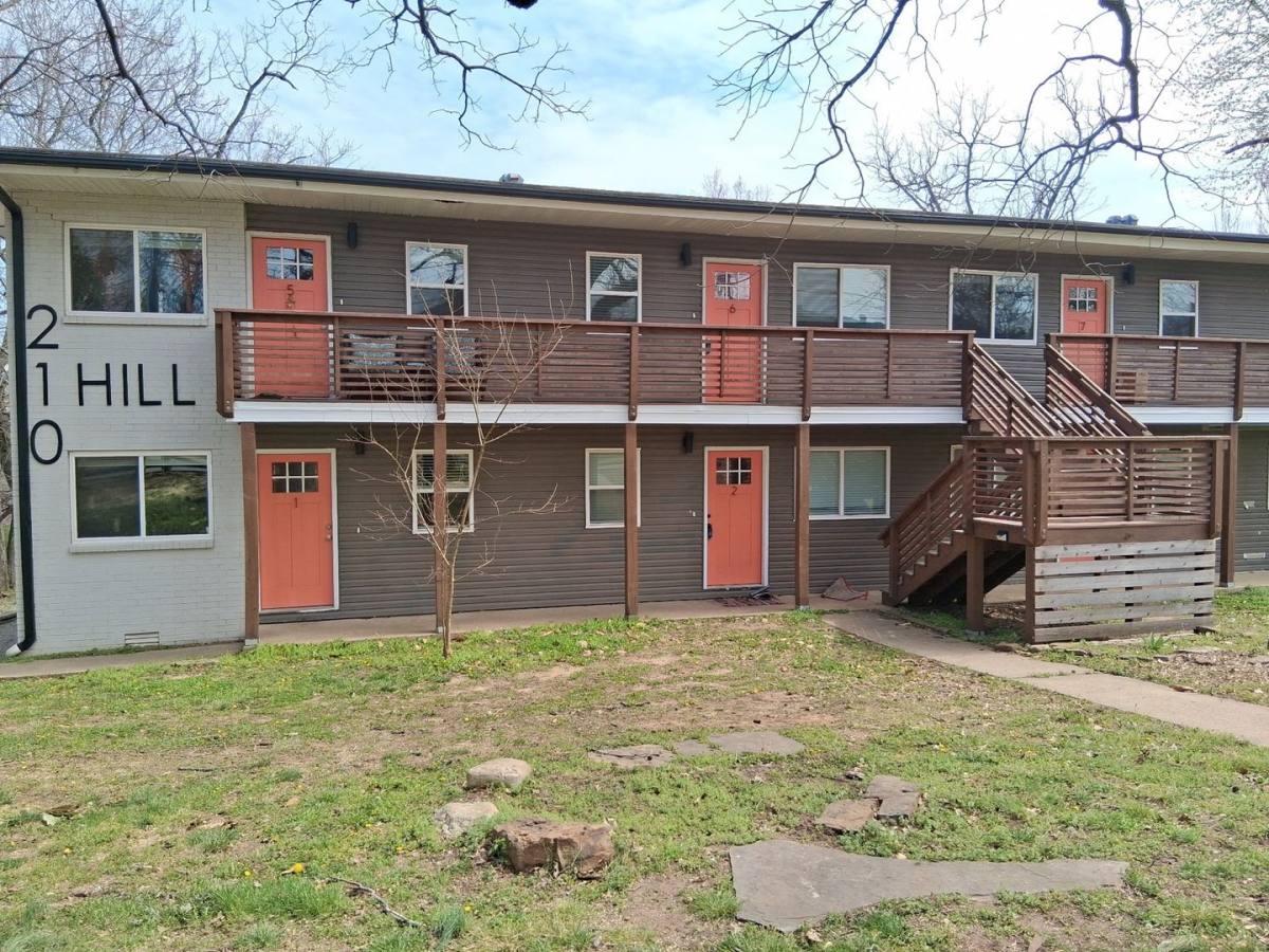 Apartment for rent at 210 S Hill Ave, Fayetteville, AR 72701