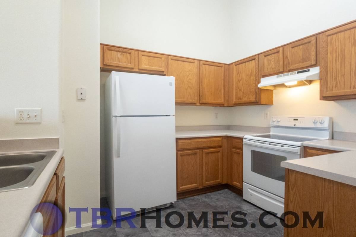 Townhouse for rent at 1441 S Danube Way, Aurora, CO 80017