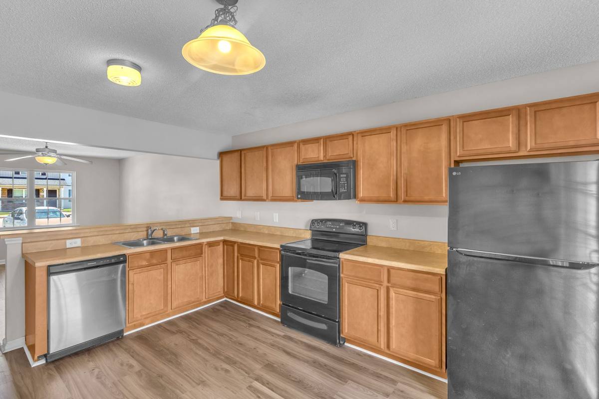 Townhouse for rent at 1011 Banister Loop, Jacksonville, NC 28546