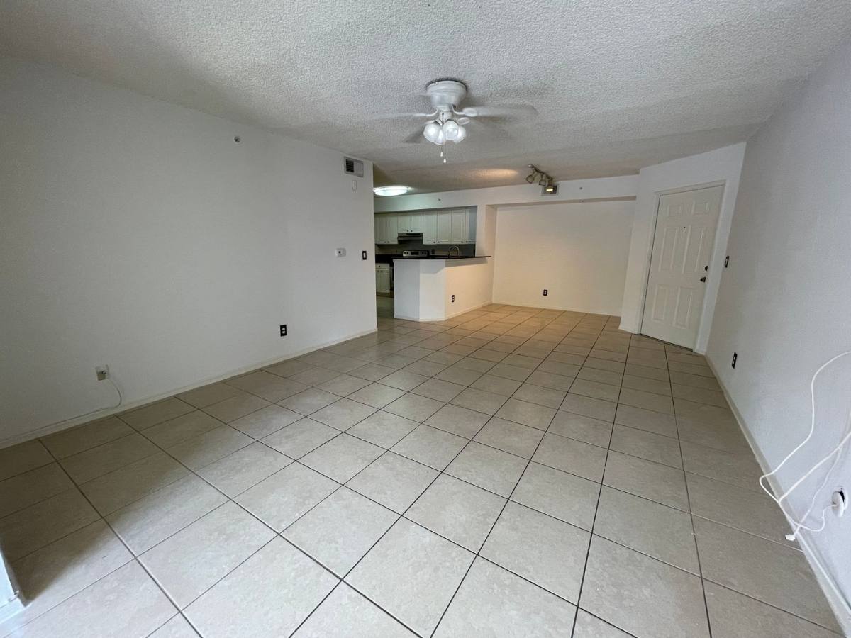 Apartment for rent at 8265 Ibis Club Way, Naples, FL 34104