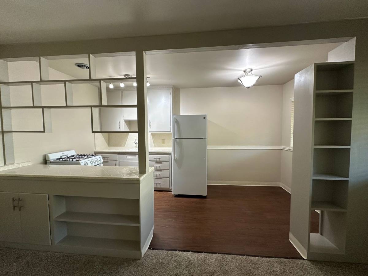Apartment for rent at 2508 L St, Sacramento, CA 95816