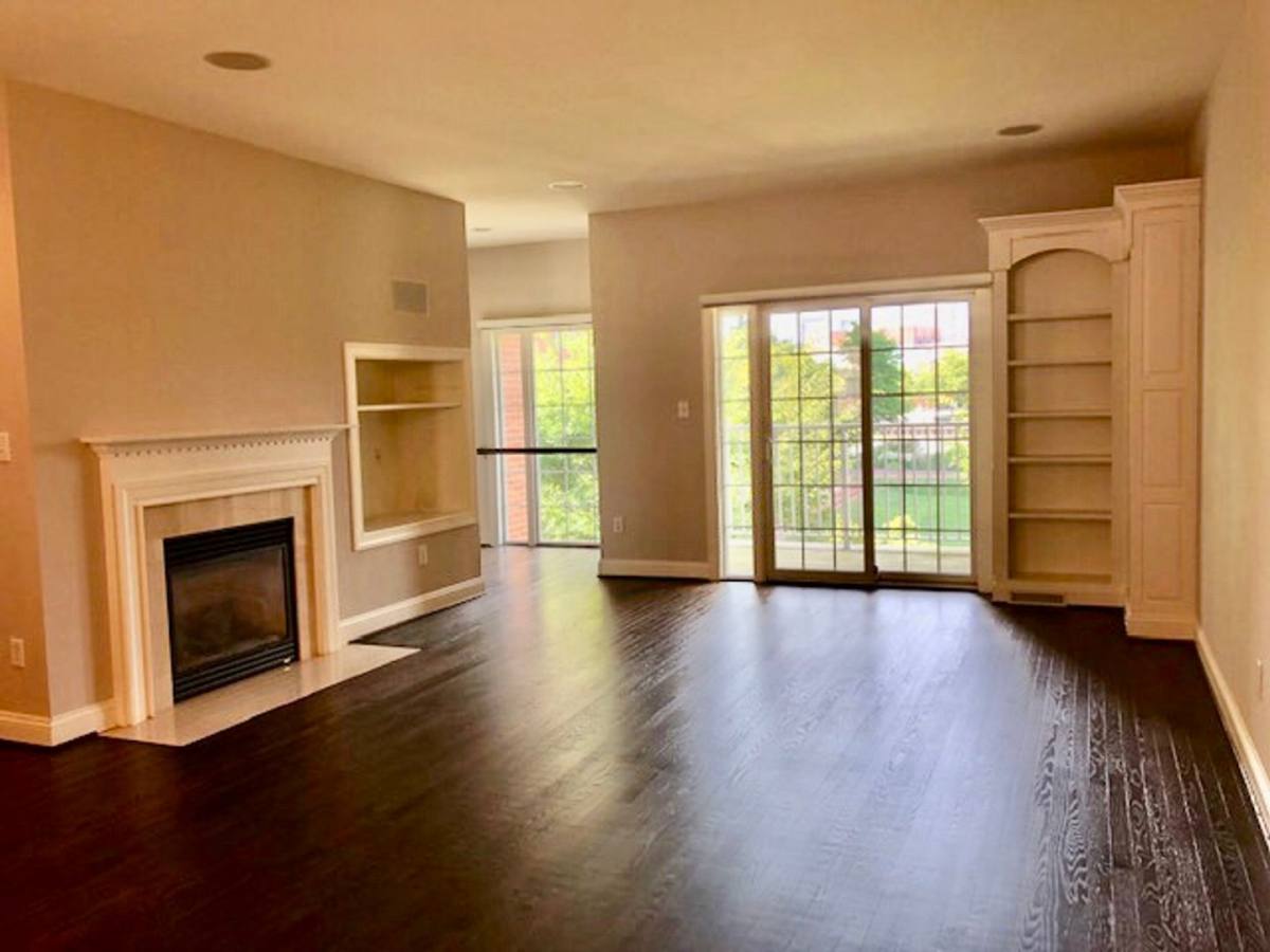 Townhouse for rent at 145 Christina Landing Dr, Wilmington, DE 19801