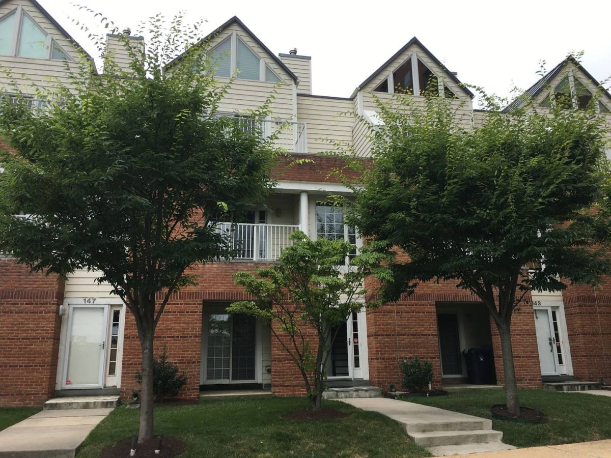 Townhouse for rent at 145 Christina Landing Dr, Wilmington, DE 19801