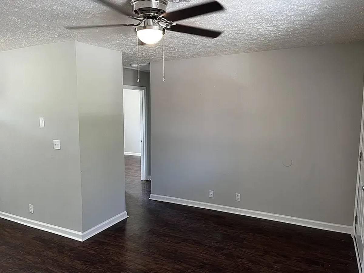 Townhouse for rent at 1200 Wh Davis Dr, Nashville, TN 37208
