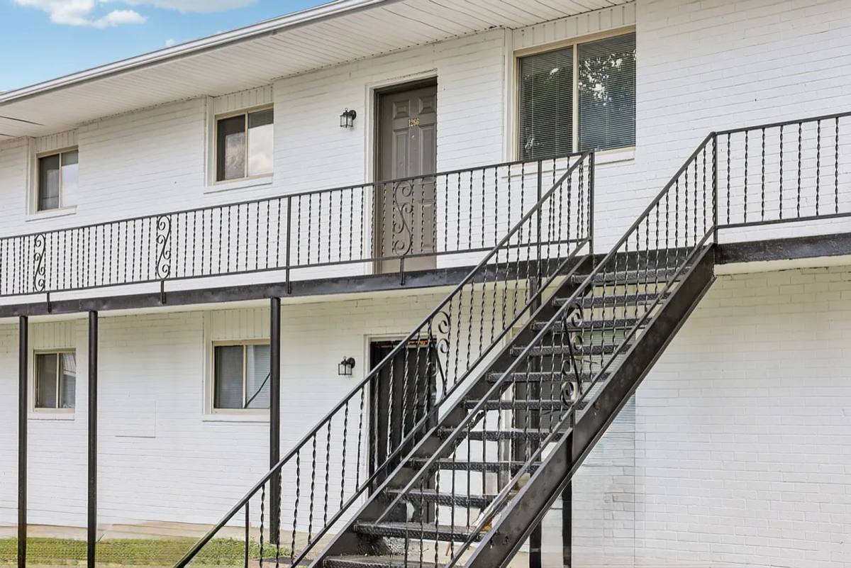 Townhouse for rent at 1200 Wh Davis Dr, Nashville, TN 37208