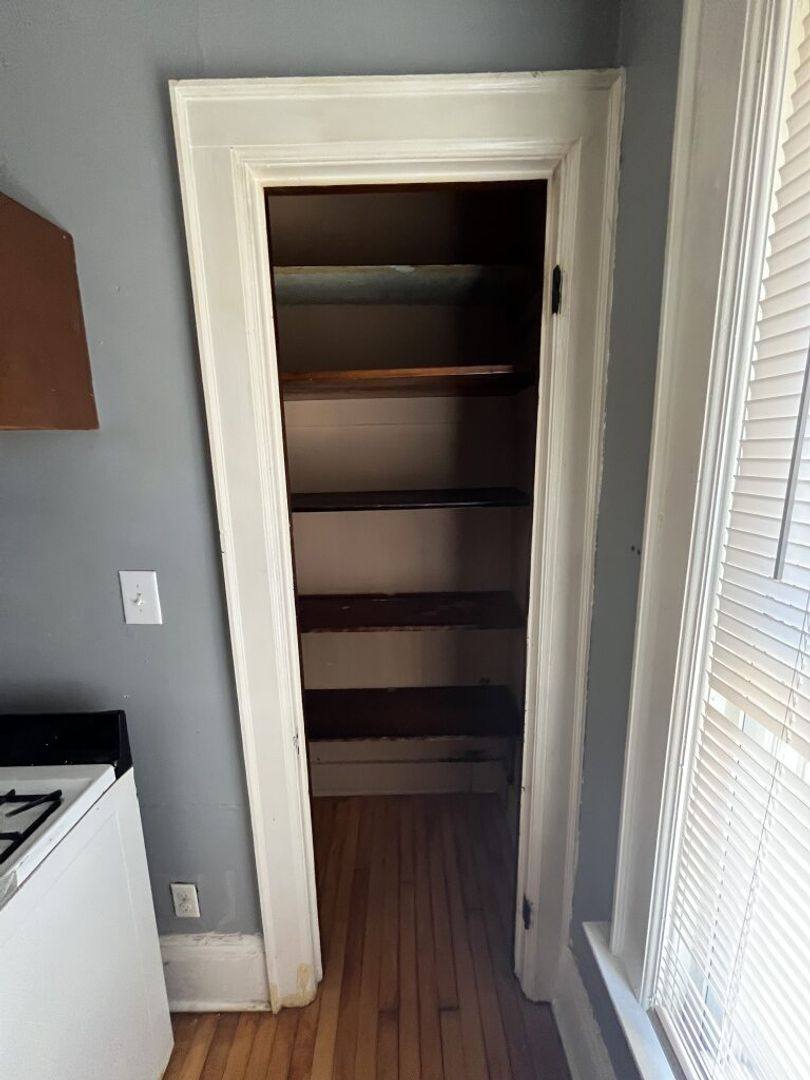 Apartment for rent at 1659 N Arlington, Milwaukee, WI 53202