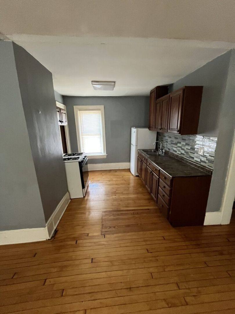 Apartment for rent at 1659 N Arlington, Milwaukee, WI 53202