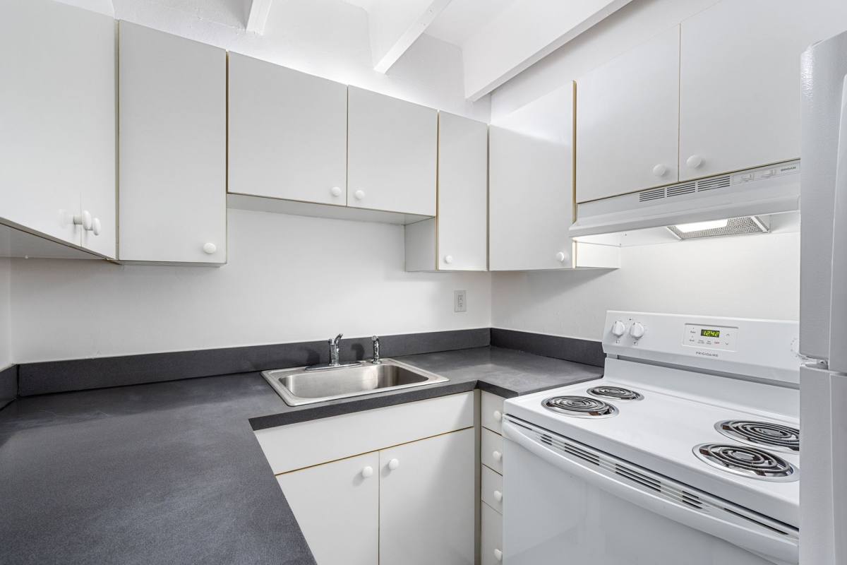 Apartment for rent at 330 NW 20th St, Boca Raton, FL 33431