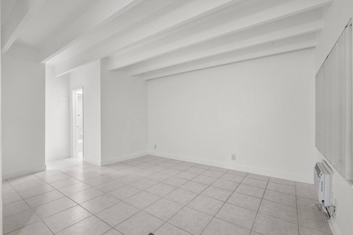 Apartment for rent at 330 NW 20th St, Boca Raton, FL 33431