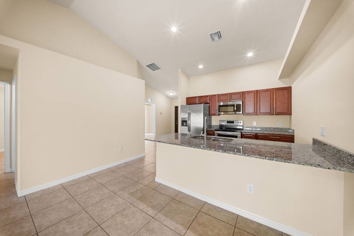 Apartment for rent at 2820-2824 SW 7th Place, Cape Coral, FL 33914