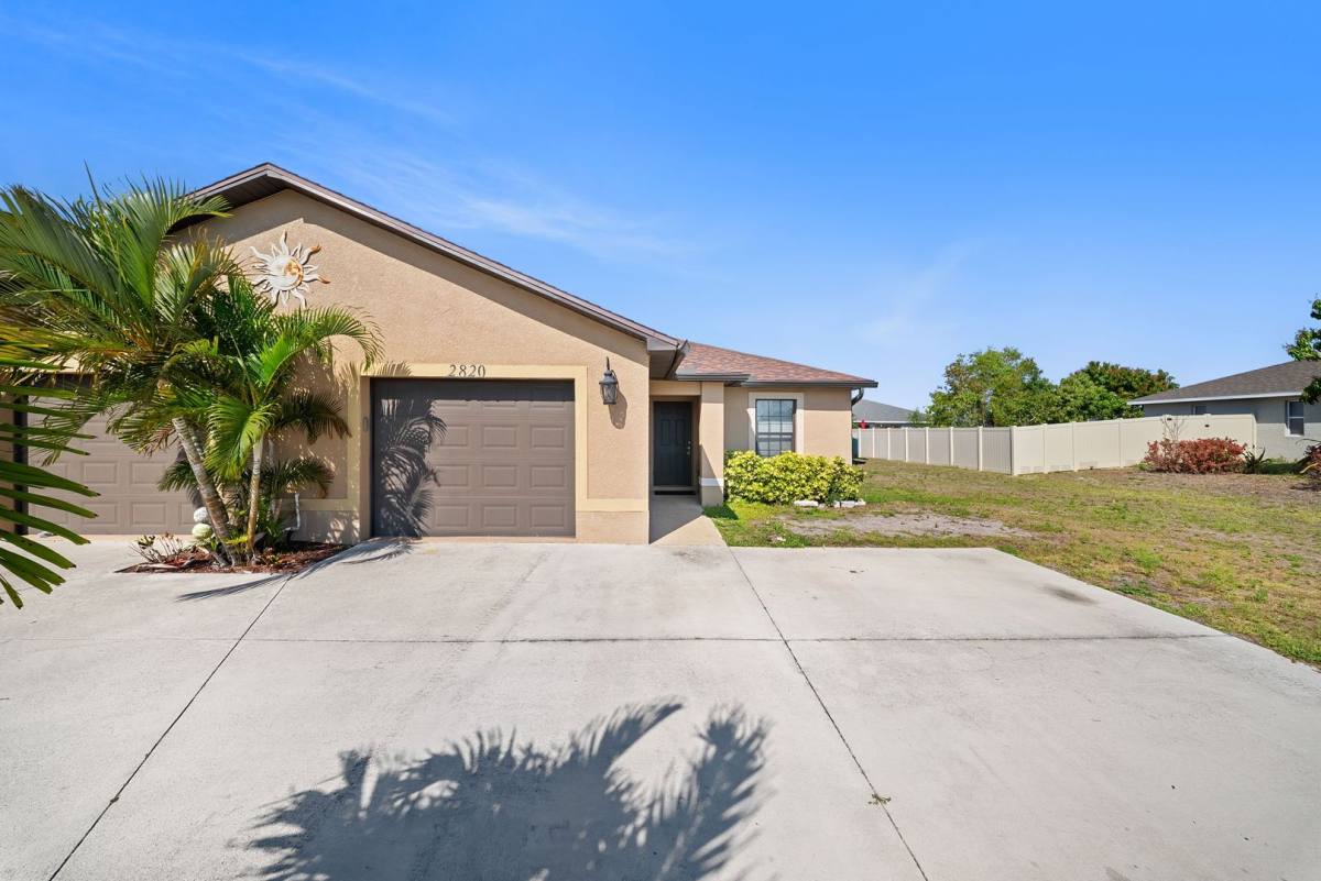 Apartment for rent at 2820-2824 SW 7th Place, Cape Coral, FL 33914