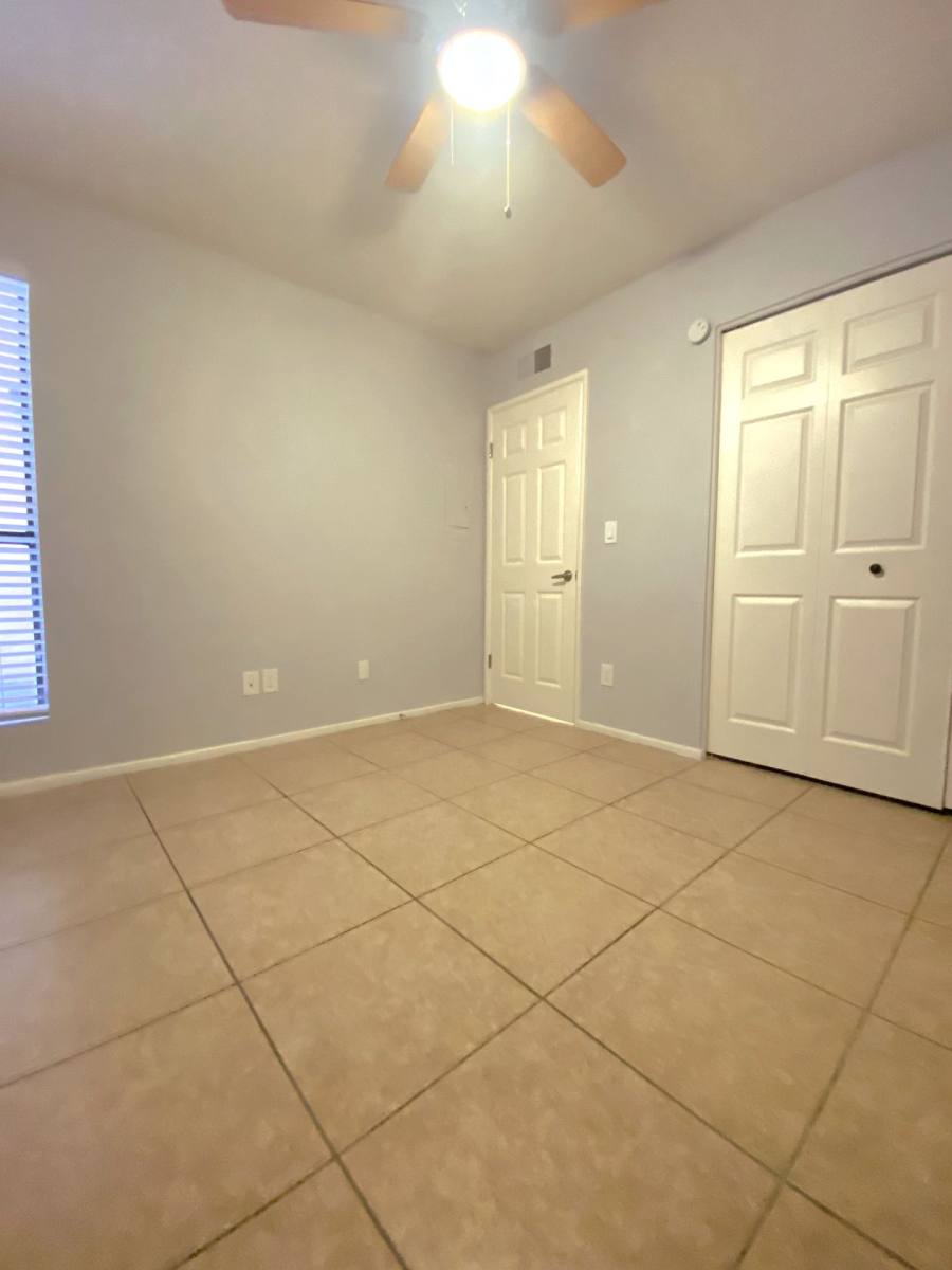 Condo for rent at 3027 E Grandview Rd, Phoenix, AZ 85032