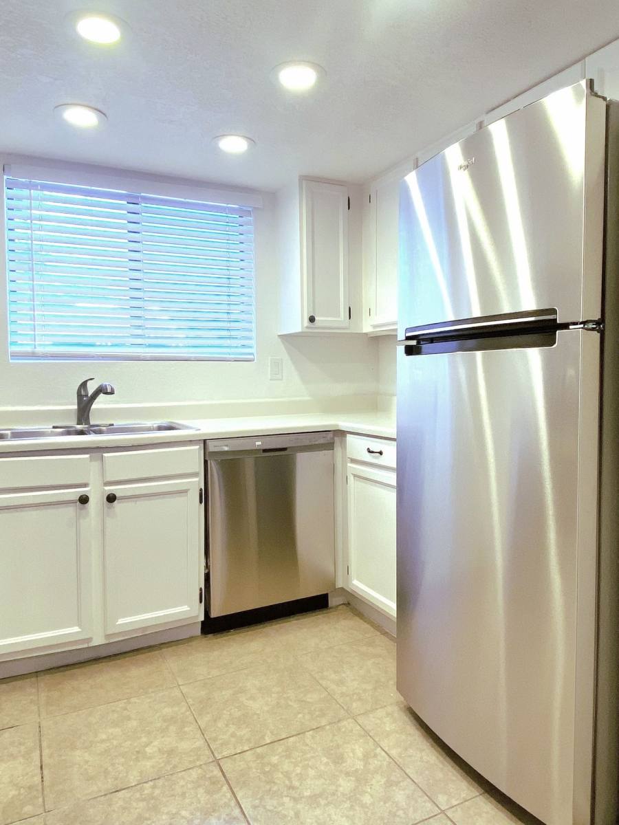 Condo for rent at 3027 E Grandview Rd, Phoenix, AZ 85032