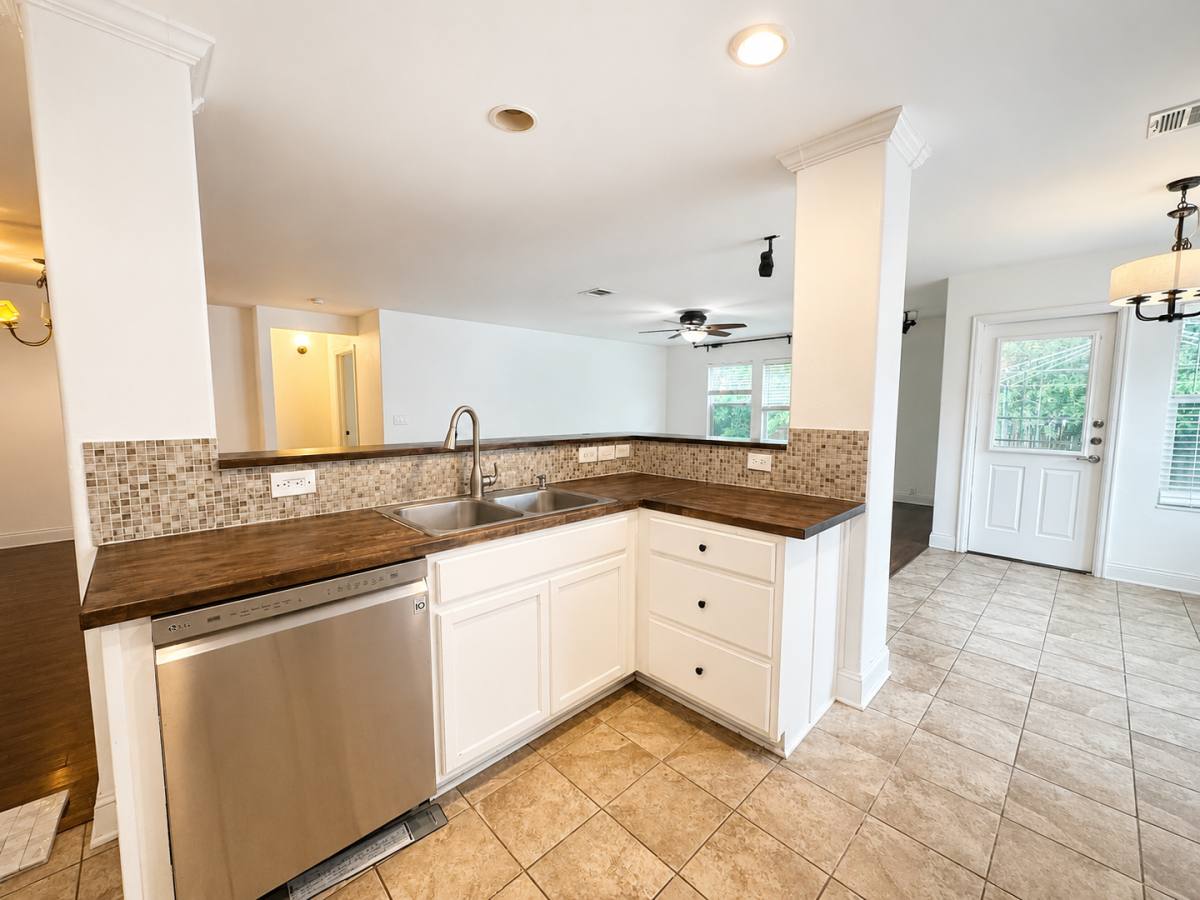 House for rent at 789 Kingfisher Lane, Leander, TX 78641