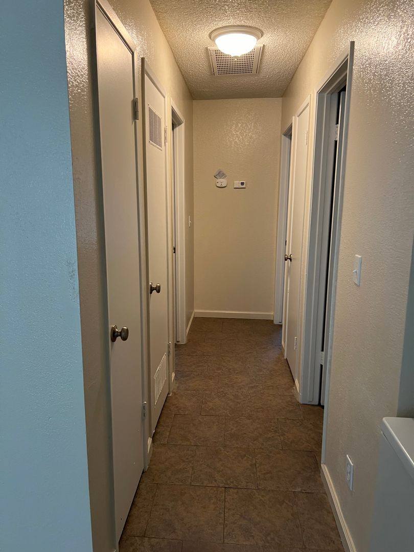 Apartment for rent at 657 W Parlier Ave, Reedley, CA 93654