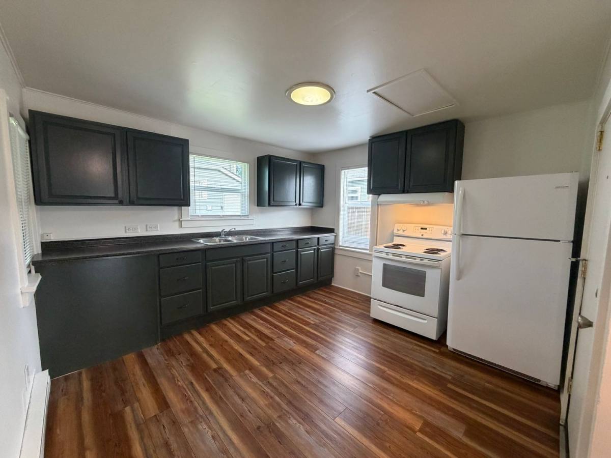 Apartment for rent at 2519 Baker Ave, Everett, WA 98201