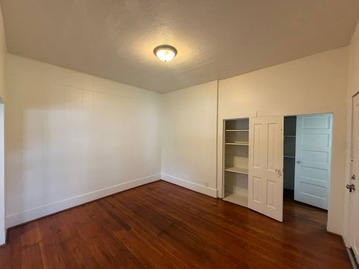 Apartment for rent at 2519 Baker Ave, Everett, WA 98201