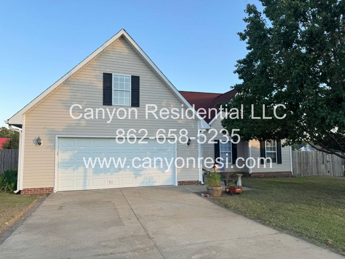 House for rent at 109 Hayes Court, Raeford, NC 28376