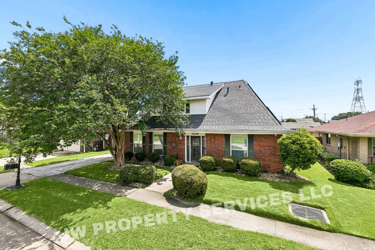 House for rent at 3228 Lake Trail Dr, Metairie, LA 70003