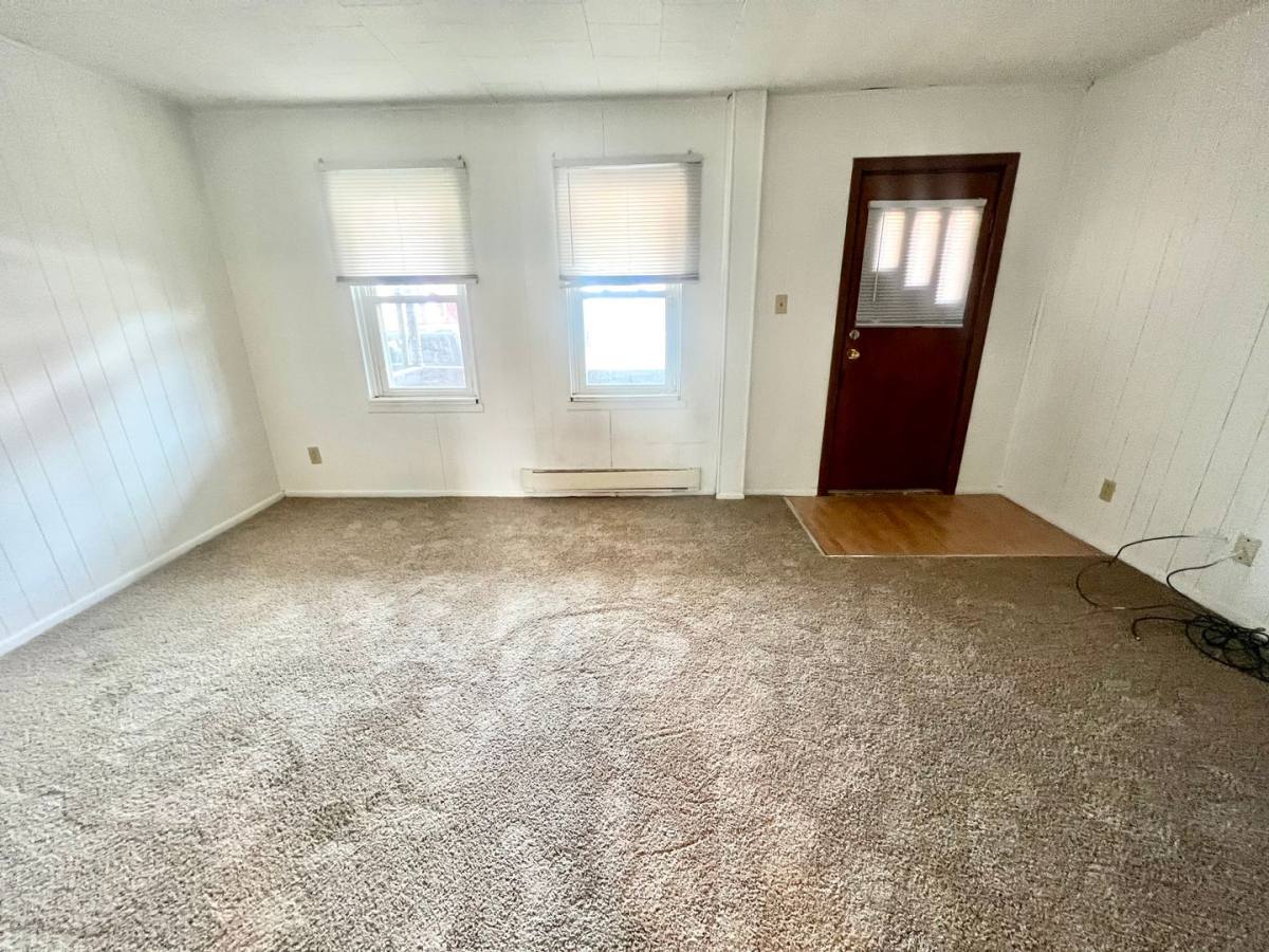 Apartment for rent at 1613 Fourth Ave, New Kensington, PA 15068