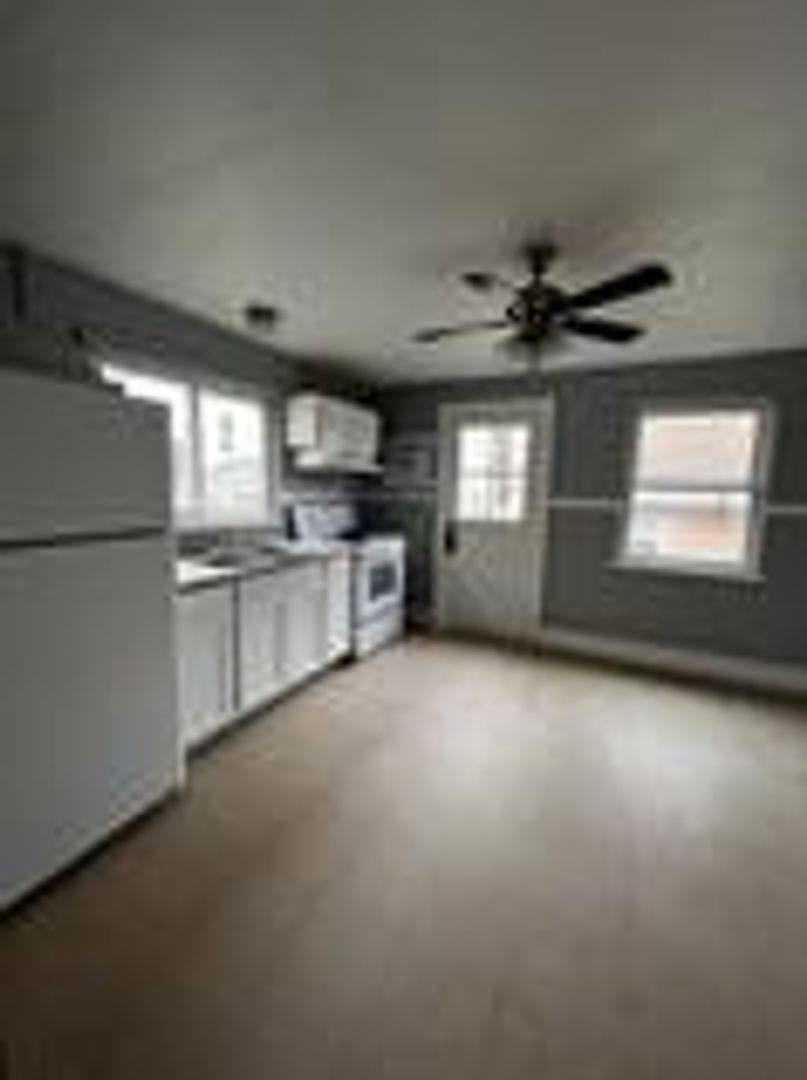 Apartment for rent at 1313 Fletcher Ave, Dunbar, WV 25064