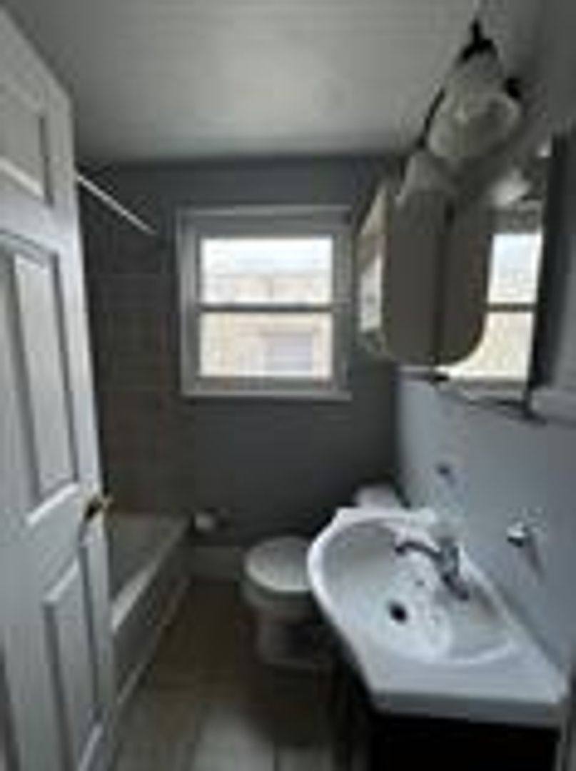 Apartment for rent at 1313 Fletcher Ave, Dunbar, WV 25064