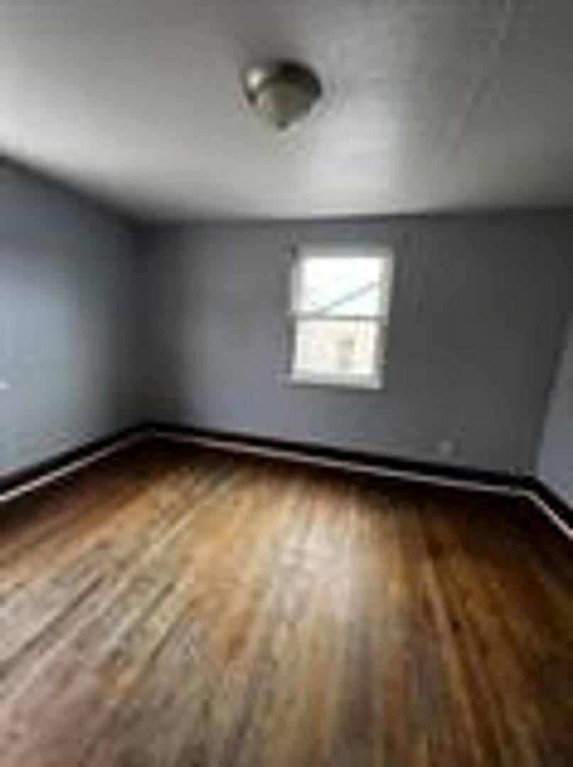 Apartment for rent at 1313 Fletcher Ave, Dunbar, WV 25064