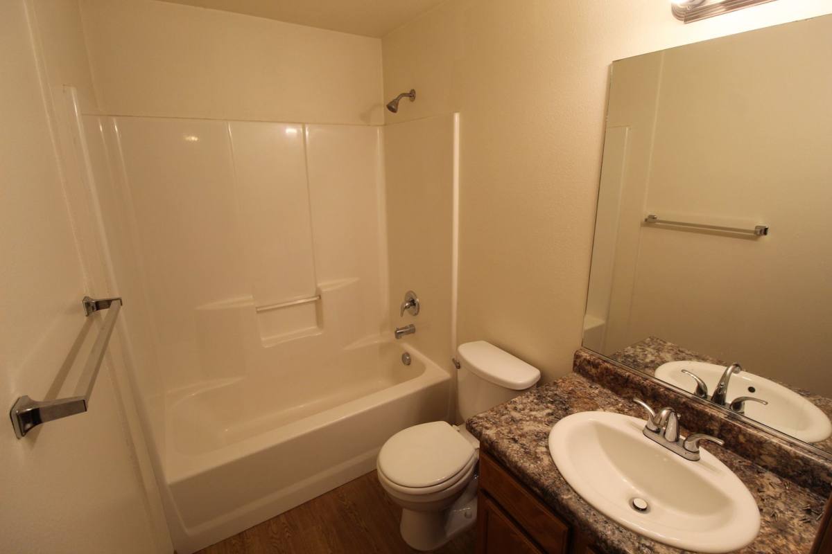 Apartment for rent at 10 E Pineridge Court, Spokane, WA 99208