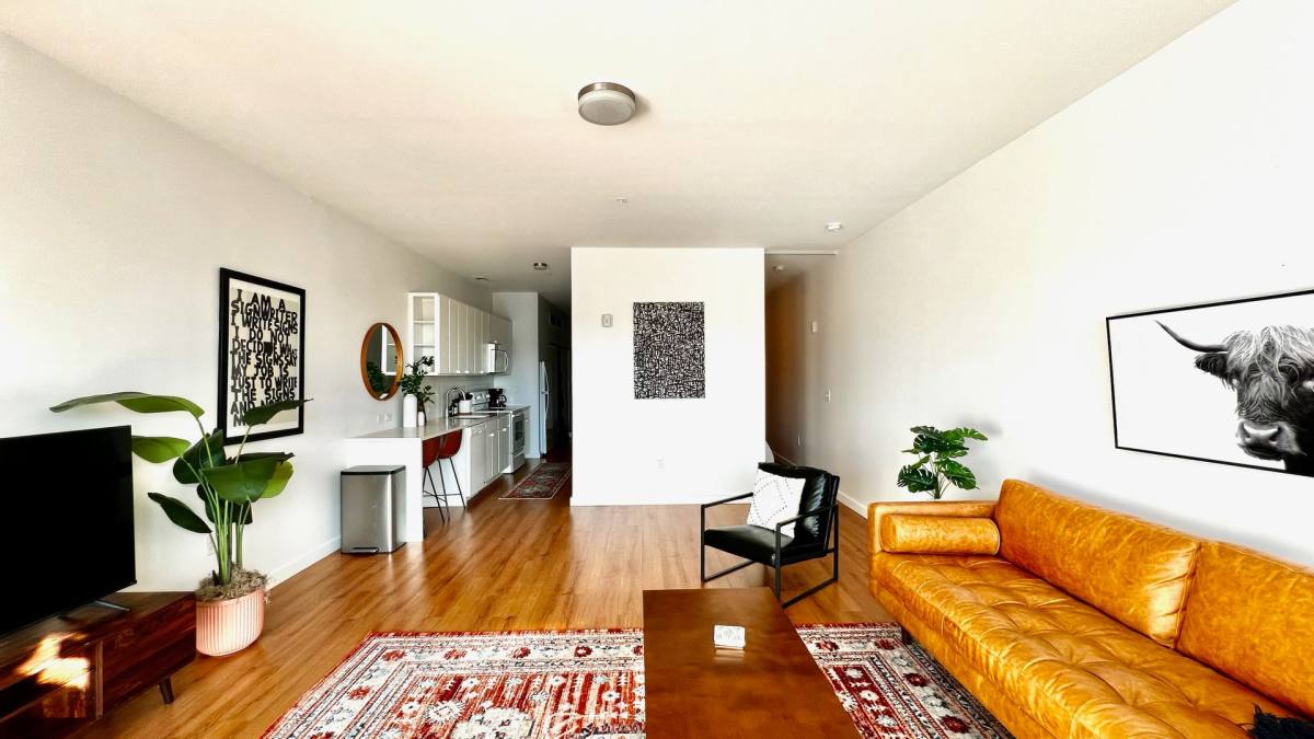 Apartment for rent at 1914 Main St, Kansas City, MO 64108